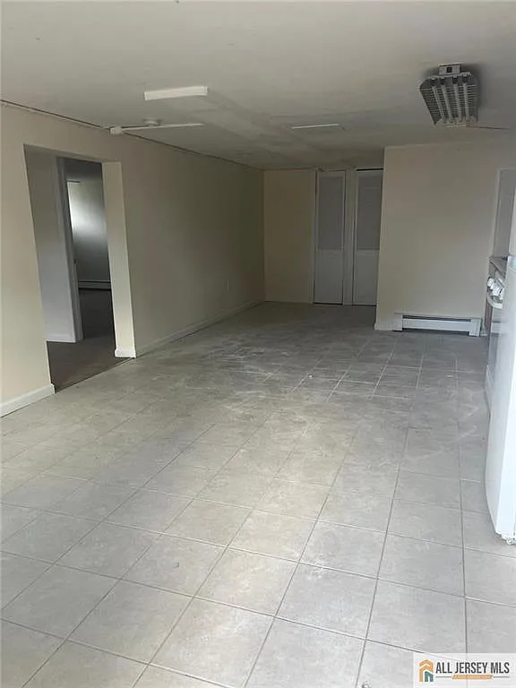 1 bed, 1.0 bath, $1,900 — Photo 2