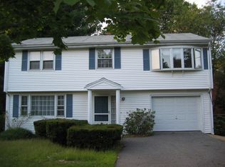 32 Fayette Rd, Bedford, MA 01730