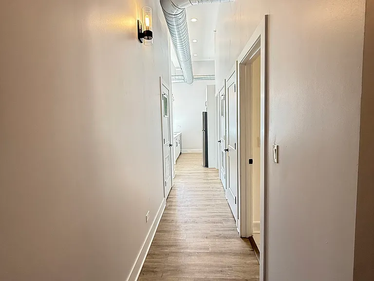 N Western Ave — Photo 9