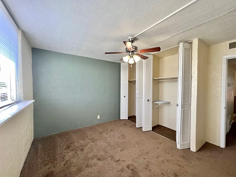 Heather House Apartments — Photo 29