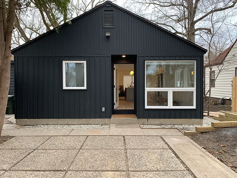 601 E Washington St — Photo 45