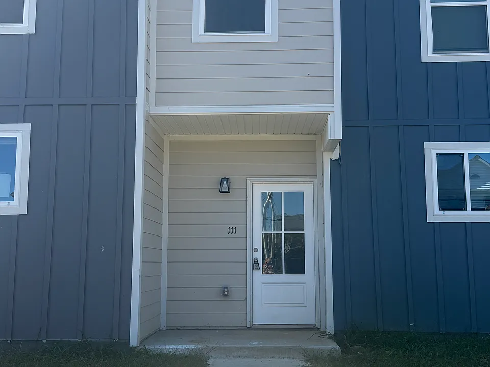 111 Blaze Dr