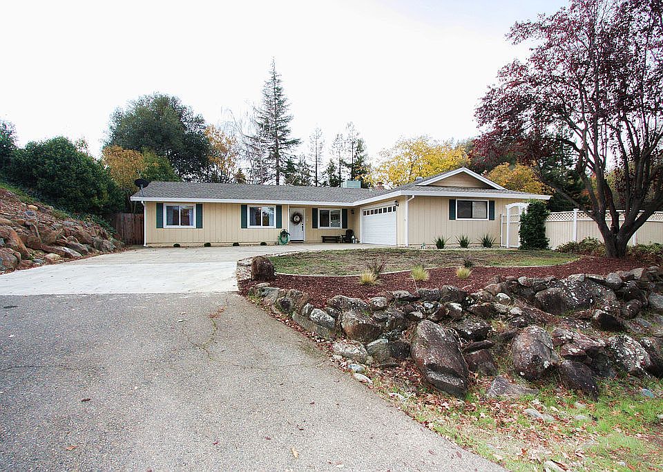 1st image of 3186 Granada Dr