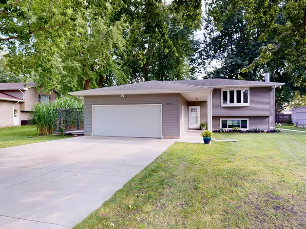1605 Canary Dr, Albert Lea, MN 56007