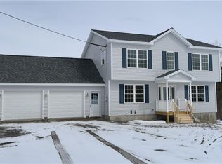 11 Richard Rd, Sidney, ME 04330