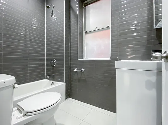 Rented by Kahen Properties | media 12