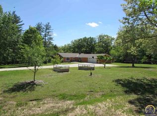 3250 Pin Oak Cir, Saint George, KS 66535