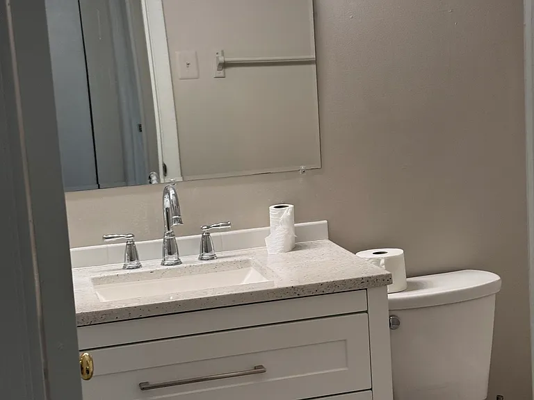 2842 Dover Ln #304 — Photo 5