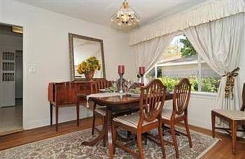4th image of 1259 Nadina St