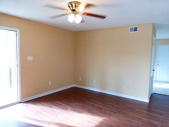 4th image of 128 Country Village Ct