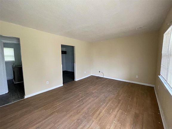 2nd image of 2346 Arkansas Ave