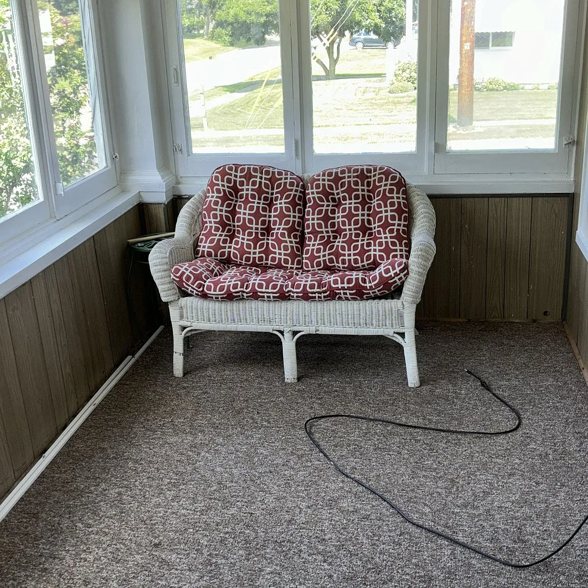 401 Clayton Ave — Photo 1