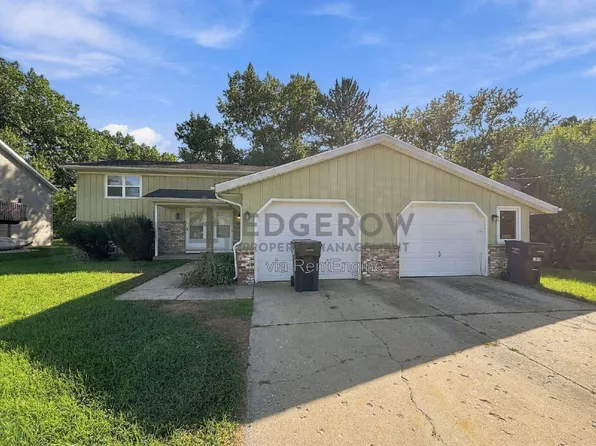 1022 Coral St, Jenison, MI 49428
