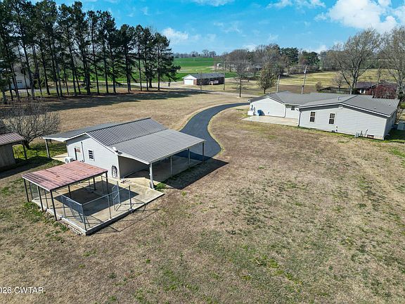 4th image of 593 Sunny Hill Rd