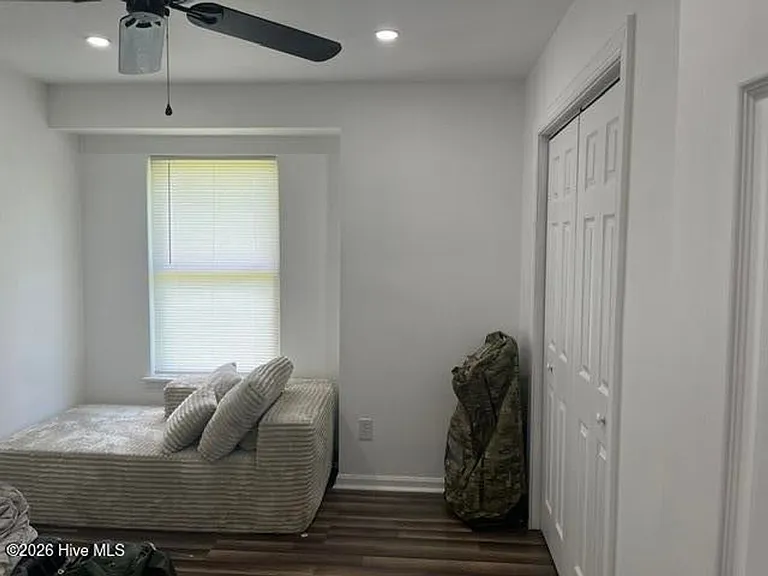 1312 Wolf Swamp Rd — Photo 13