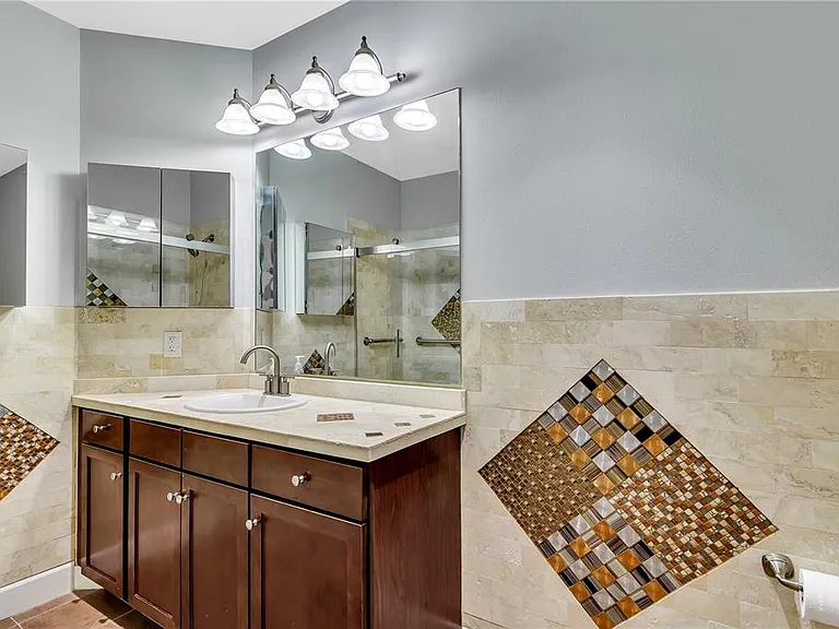 151 E Washington St #5B — Photo 22