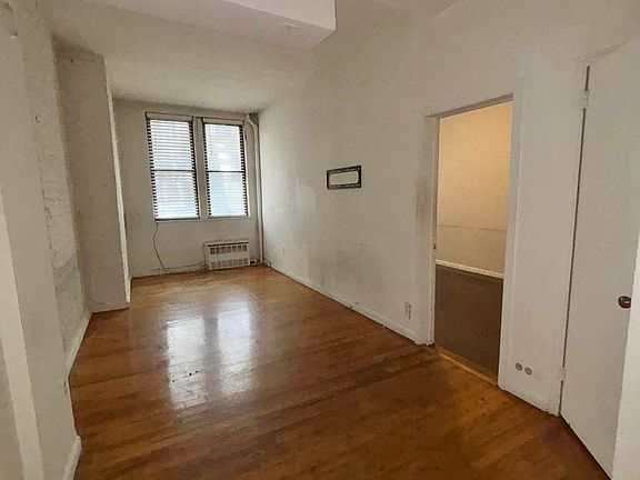 5th image of 233 E 80th St APT 1A