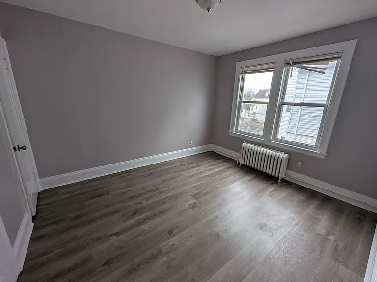 82 James St #2S — Photo 5