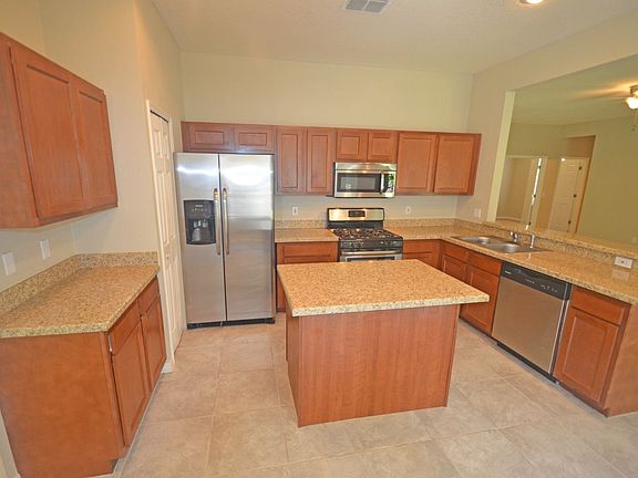 5th image of 5047 Southampton Cir