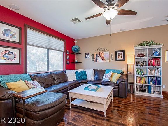 4th image of 1054 Dancing Vines Ave