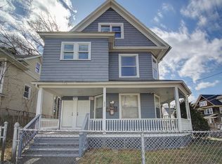 373 Wood Ave Floor 1, Bridgeport, CT 06605