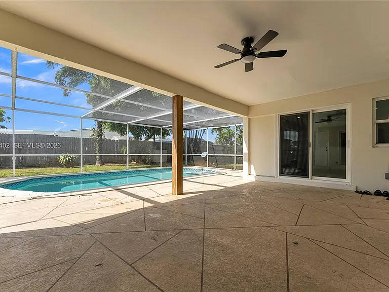 6924 NW 8th Ct — Photo 29