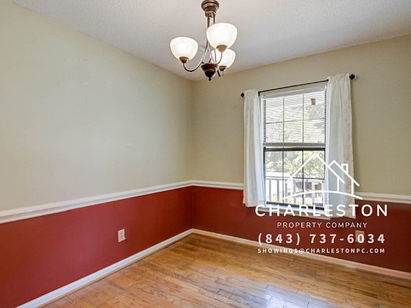 4th image of 33 Paddlecreek Ave