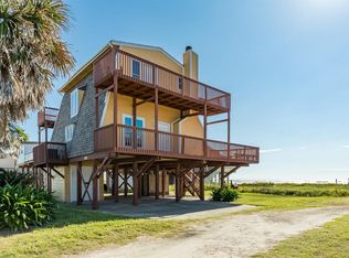 22421 Kennedy Dr, Galveston, TX 77554