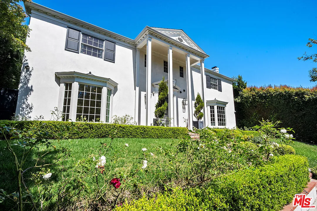 4 bed, 4.0 bath, 2956 sqft, $17,500 — Photo 4