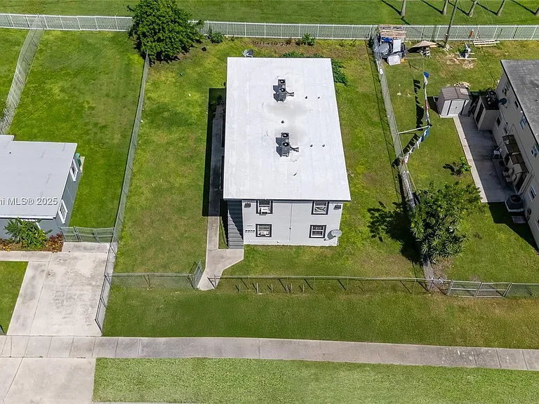 10015 SW 170th Ter #2 — Photo 21