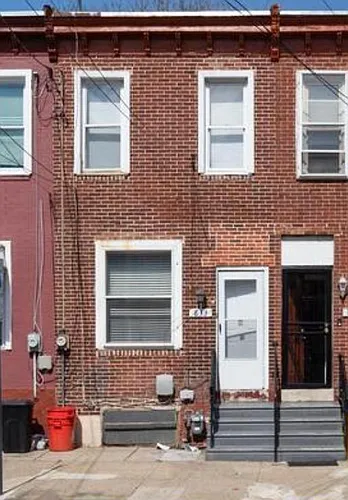 833 Spruce St Photo 1