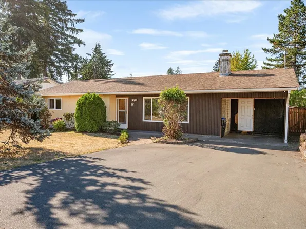 43 Gerald Pl, Parksville, BC V9P 1G6