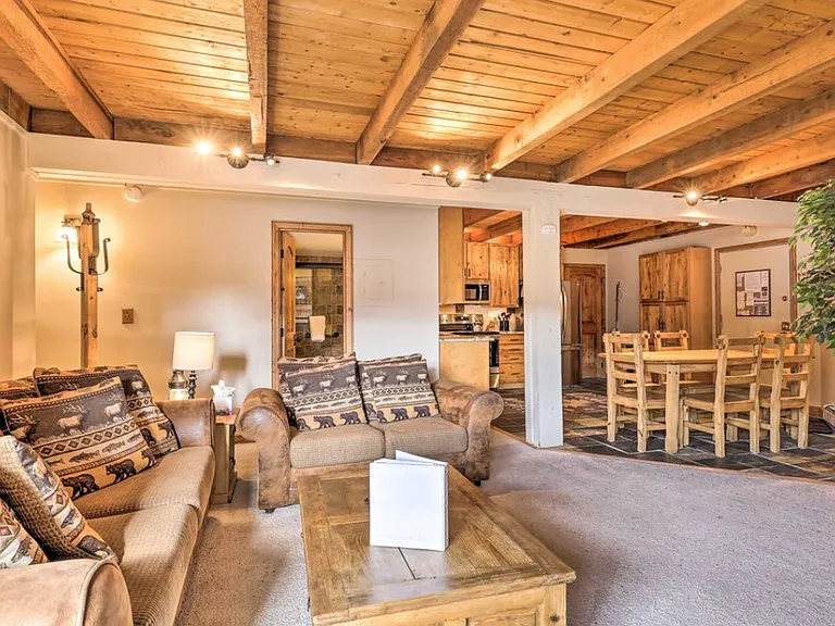 8500 Ryan Gulch Rd #H-207 — Photo 1