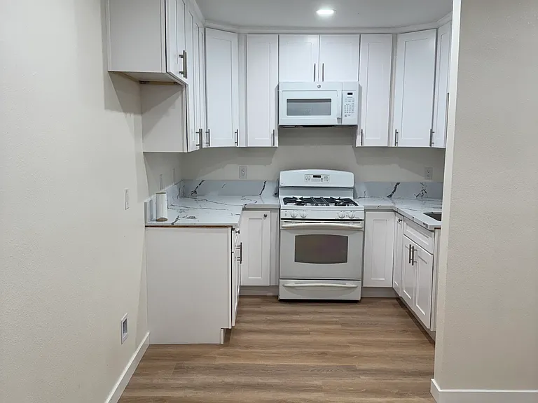 5516 Conestoga Ln — Photo 3