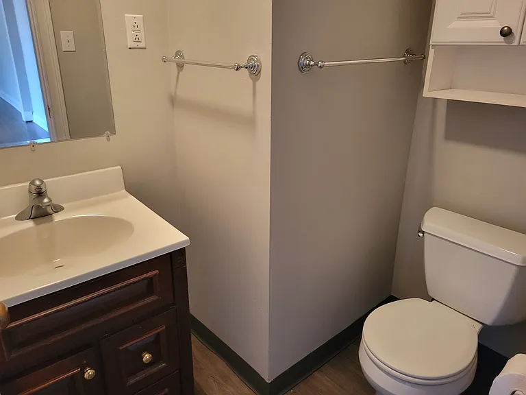 2112 Arlington Ave — Photo 7
