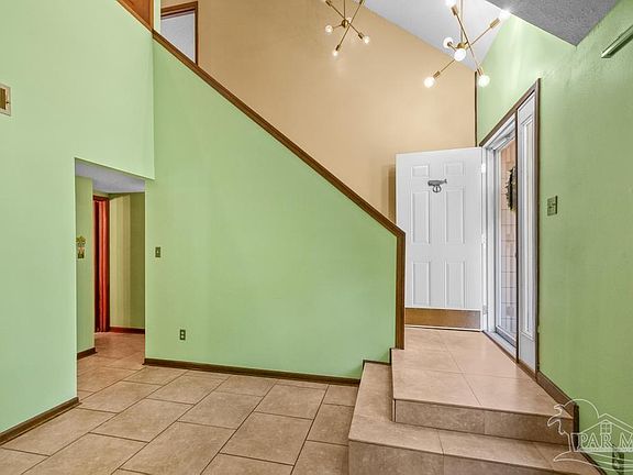 3rd image of 507 Dracena Way