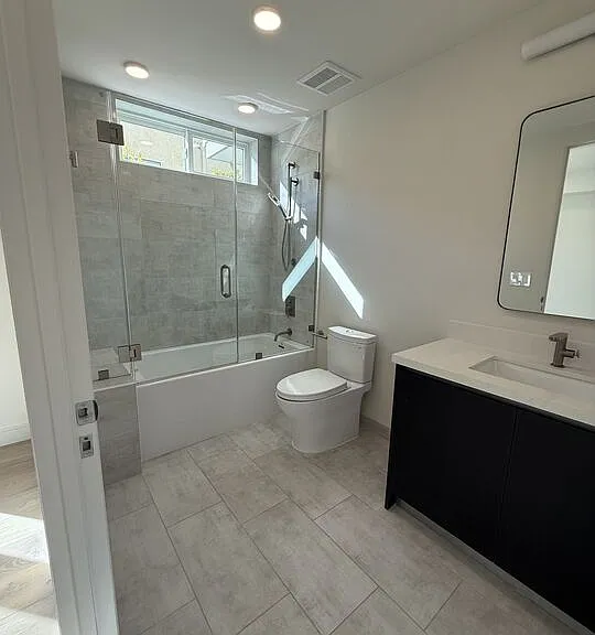 505 S Barrington Ave #106 — Photo 10