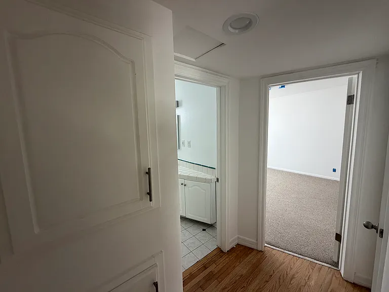 217 S Doheny Dr #5 — Photo 26