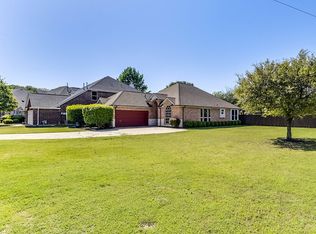 2202 Springmere Dr, Arlington, TX 76012