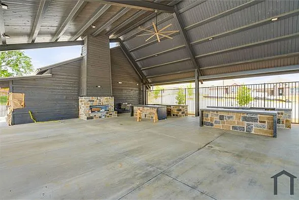 10033 Polo Ct — Photo 27