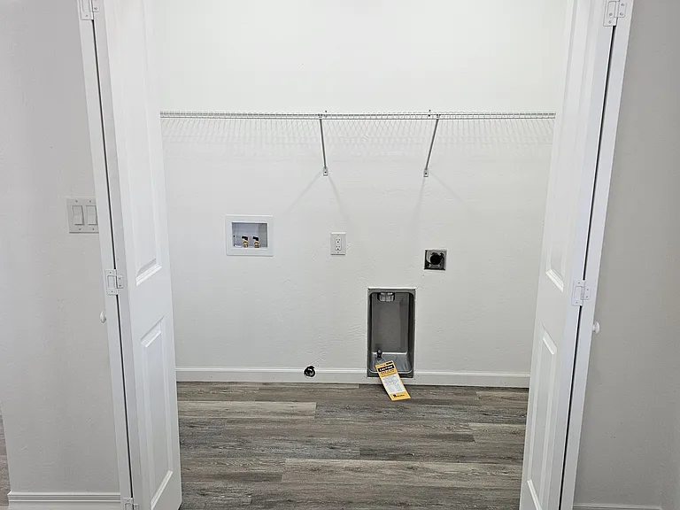 1026 W Lark Ave — Photo 9