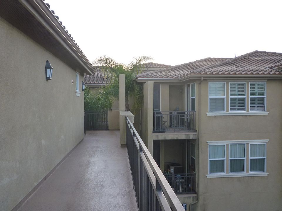 1st image of 291 Riverdale Ct APT 124