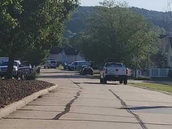 Exterior Neighborhood (street photo)