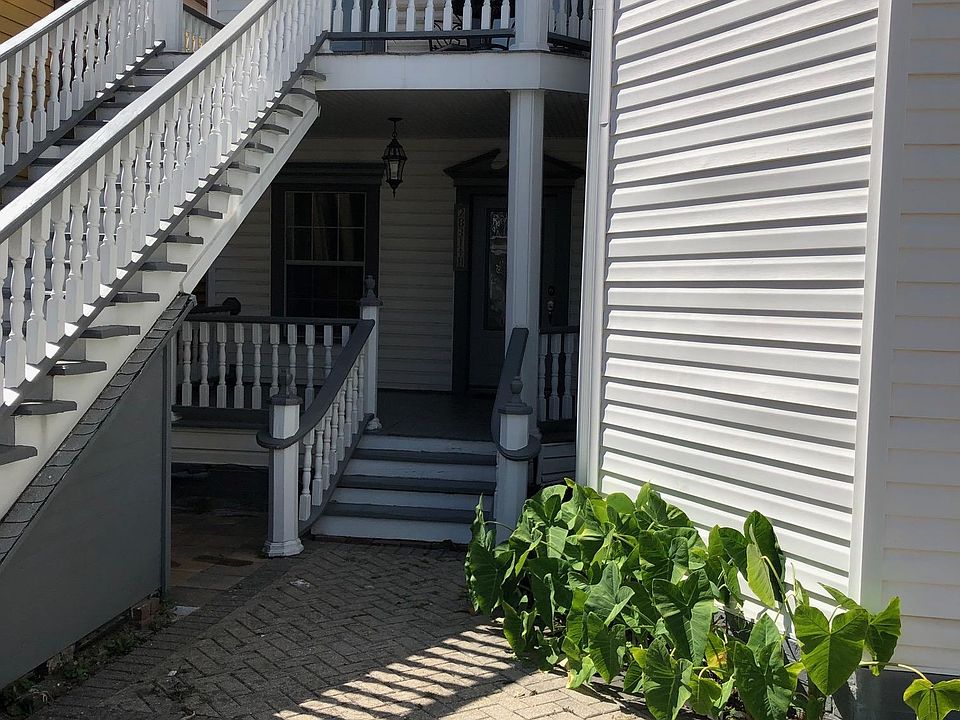 1st image of 2831 Constance St #A