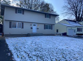 71 Holyoke St, Rochester, NY 14615