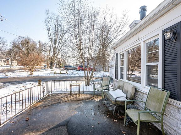 4th image of 1333 Eight Mile Rd