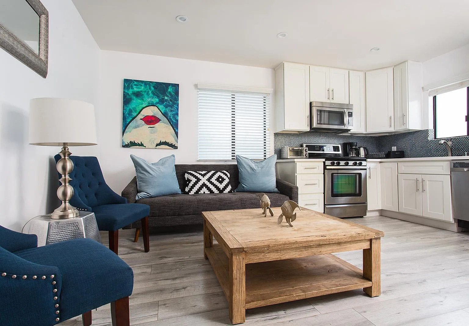 1 bed, 450 sqft, $3,800 — Photo 2