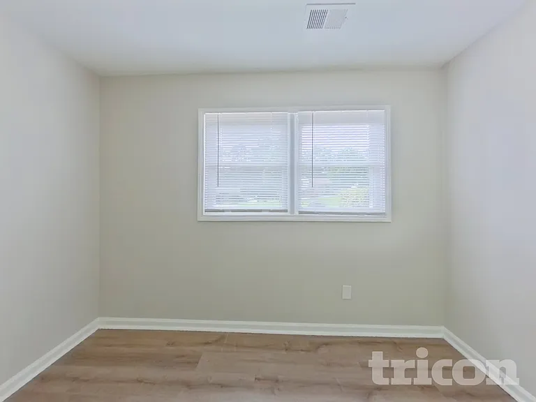 6010 Sullins Rd — Photo 15