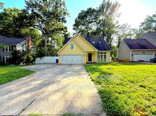 2321 Heathershire Ln, Matthews, NC 28105