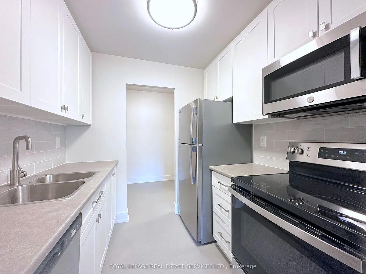 Building Photo - 190 Clark Blvd #103